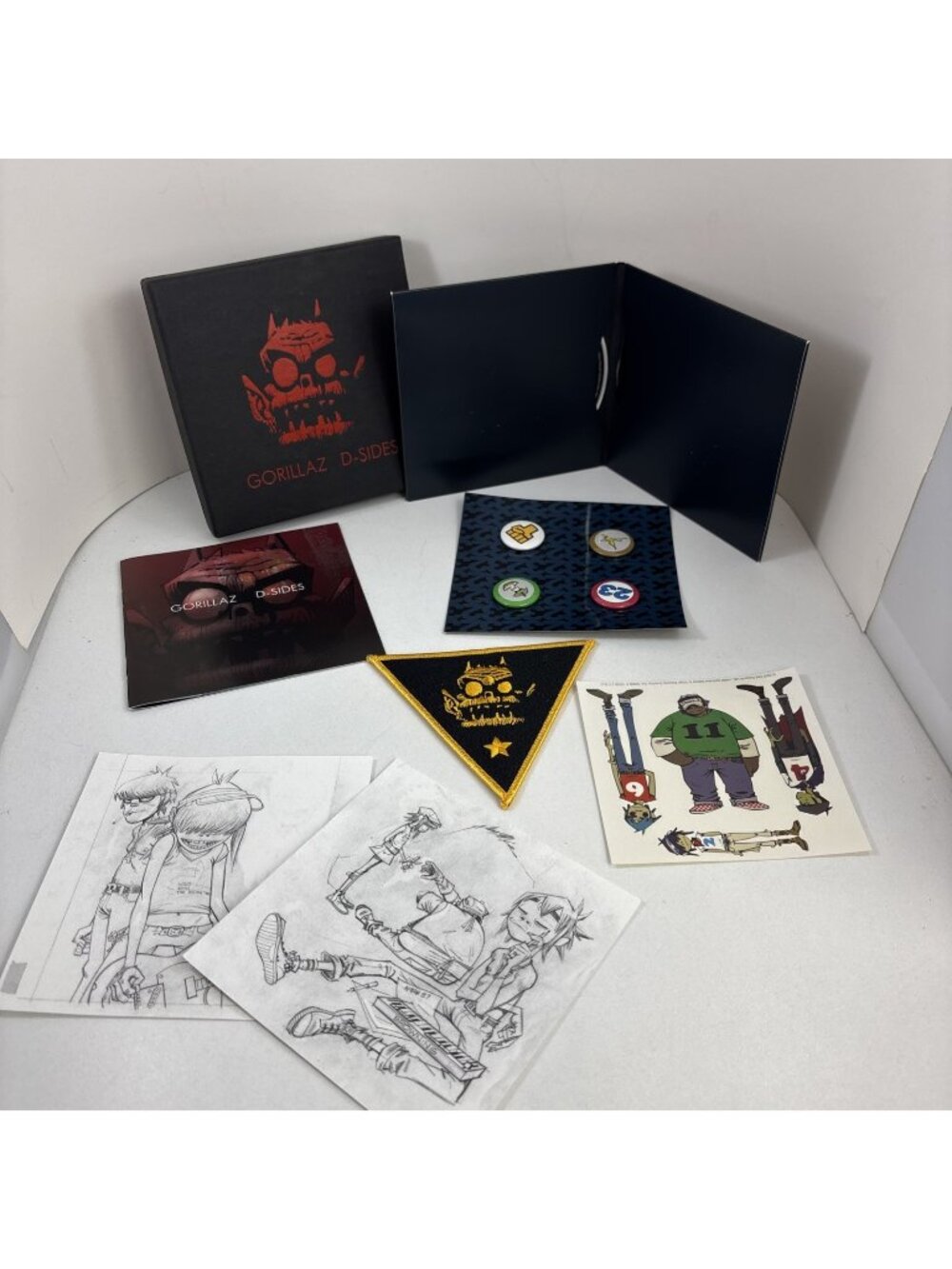 GORILLAZ D-Sides Deluxe Limited Edition 2-CD Box Set COMPLETE Mint Patch Pins